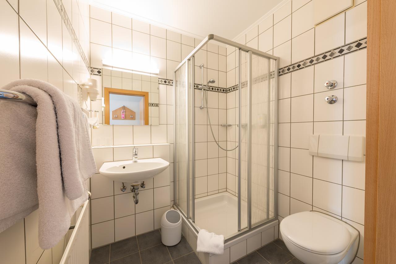 Residenz - Businesshotel Бенсхайм Экстерьер фото